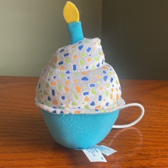 Build-A-Bear Blue and Yellow Birthday Cupcake for your special friend - Picture 2 of 3